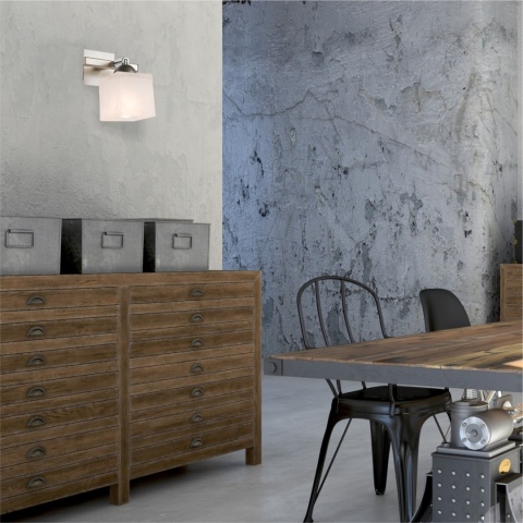 Kinkiet KLARA lampa 1-punktowa E14 satyna Kinkiet KLARA lampa 1-punktowa E14 satyna